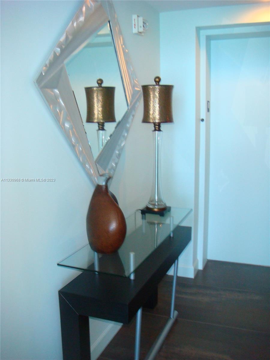 MOSAIC ON MIAMI BEACH CON - Residential Lease