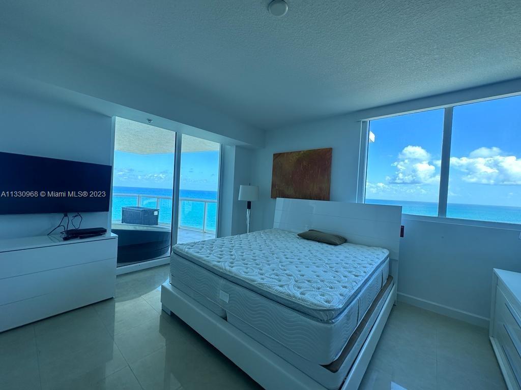 MOSAIC ON MIAMI BEACH CON - Residential Lease