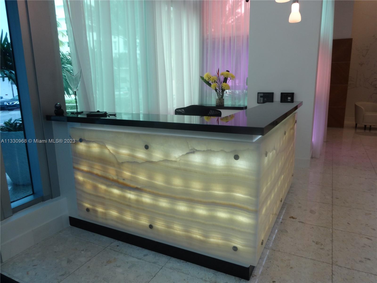 MOSAIC ON MIAMI BEACH CON - Residential Lease