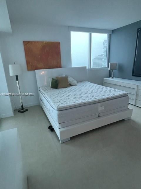 MOSAIC ON MIAMI BEACH CON - Residential Lease