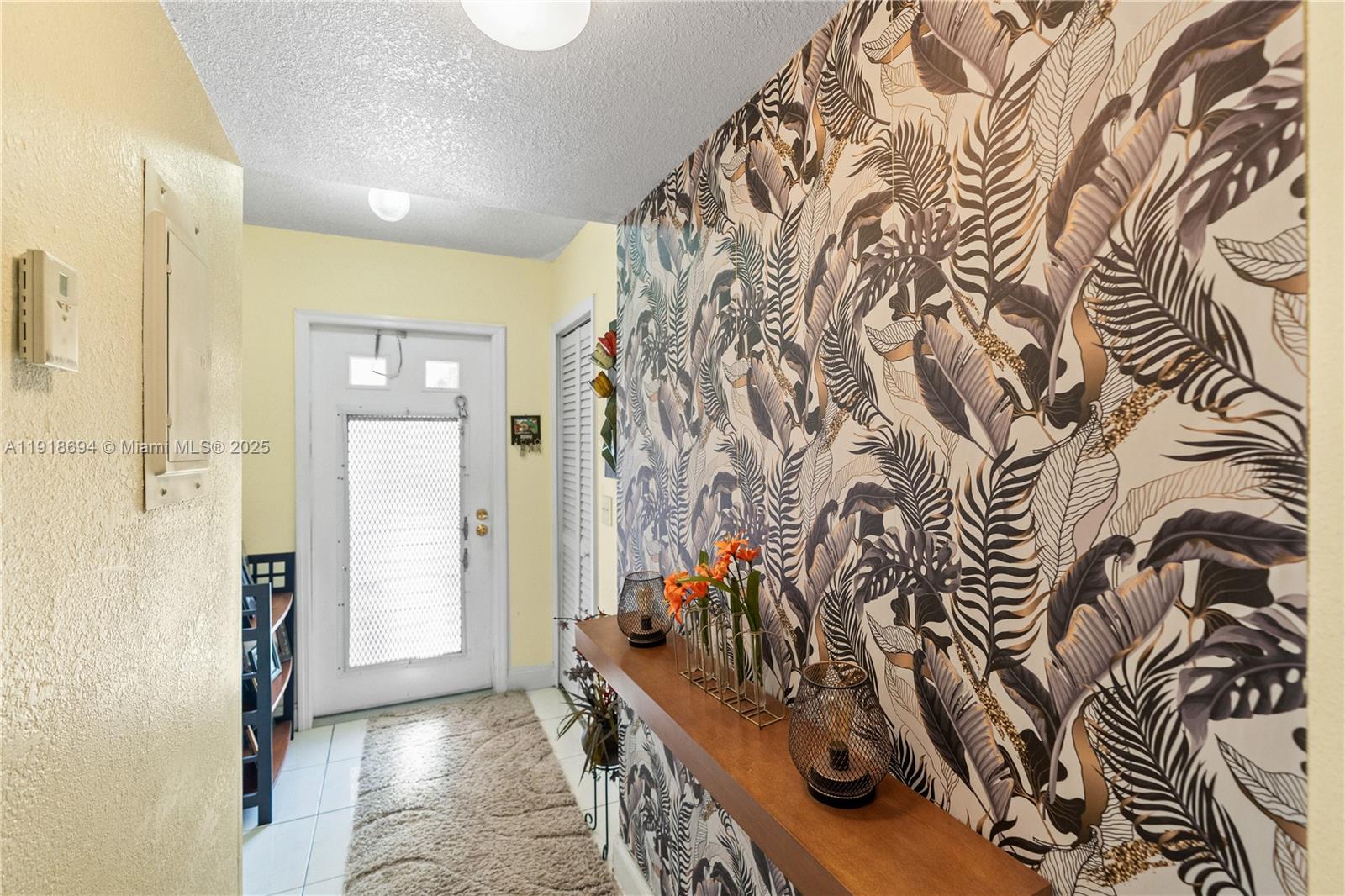 CANONGATE CONDOMINIUM - Residential