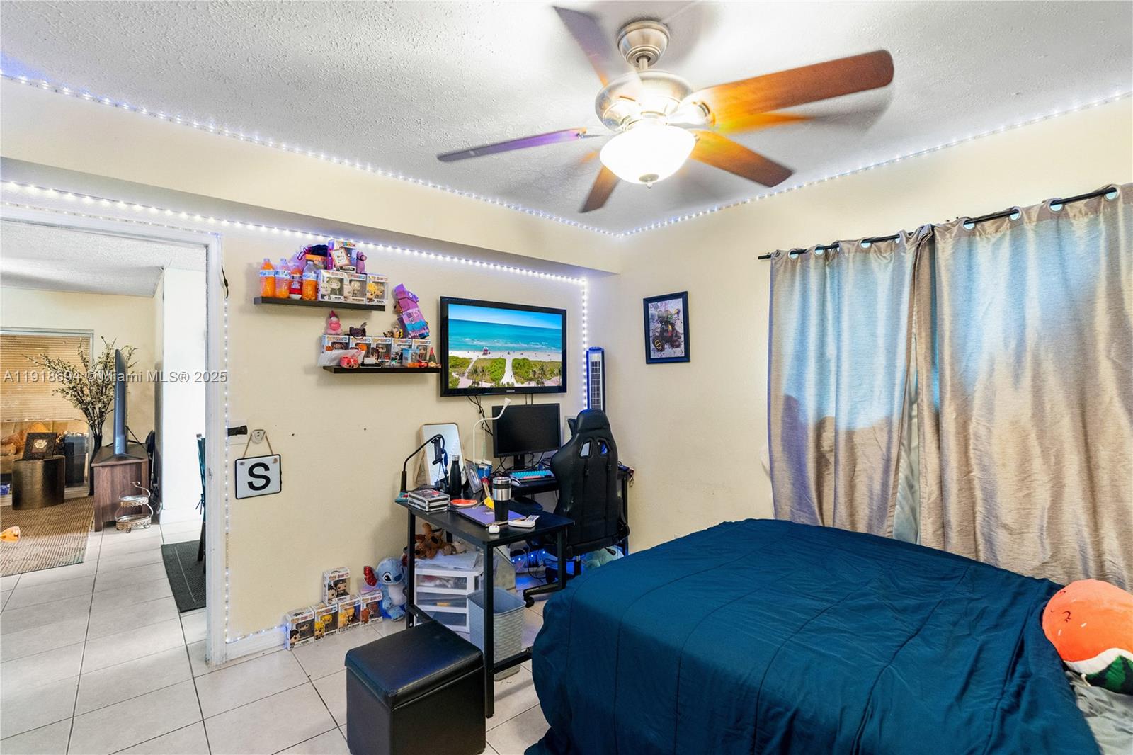 CANONGATE CONDOMINIUM - Residential
