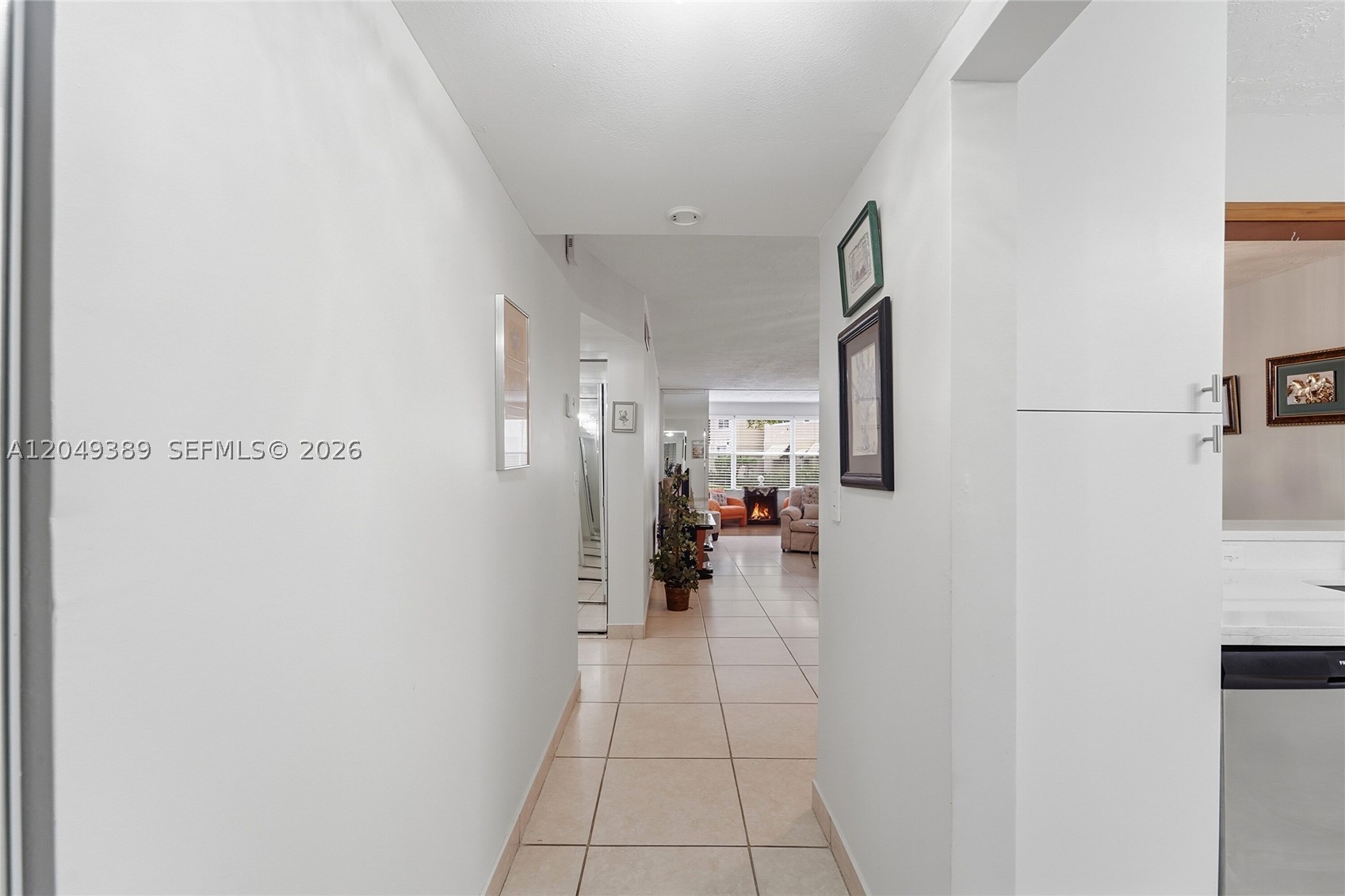 SOMERSET NO EIGHT CONDO - Residential