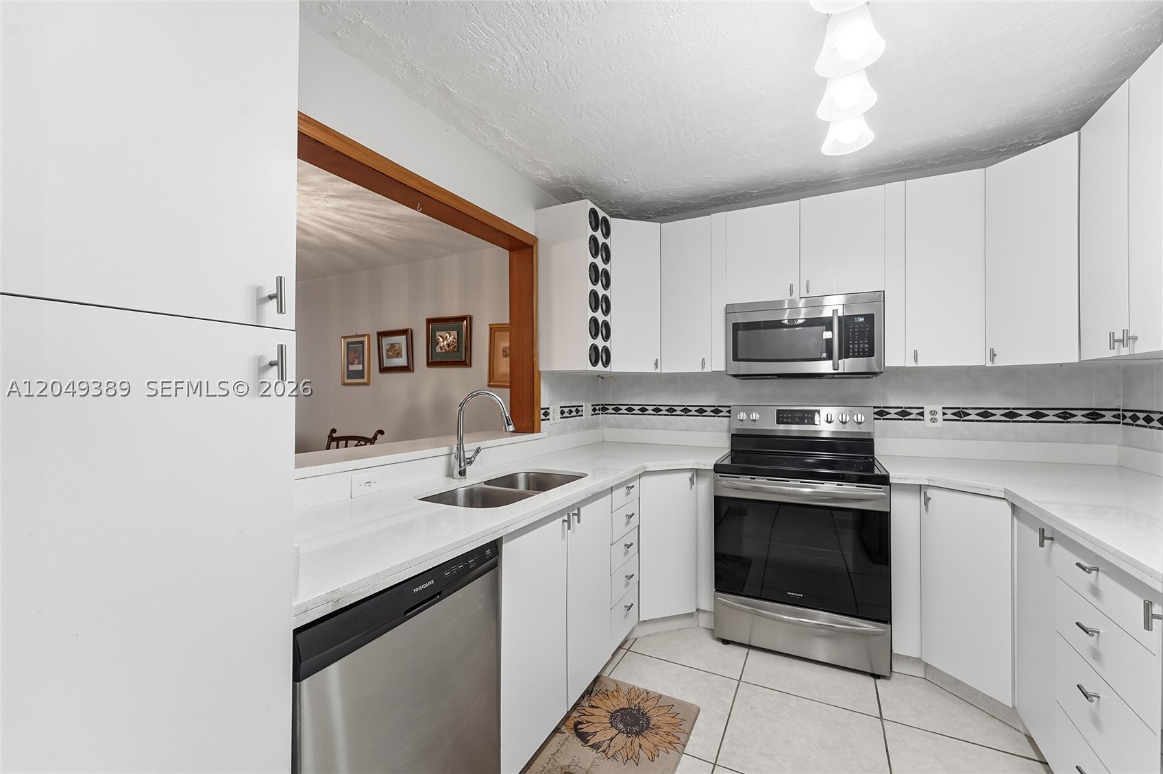 SOMERSET NO EIGHT CONDO - Residential