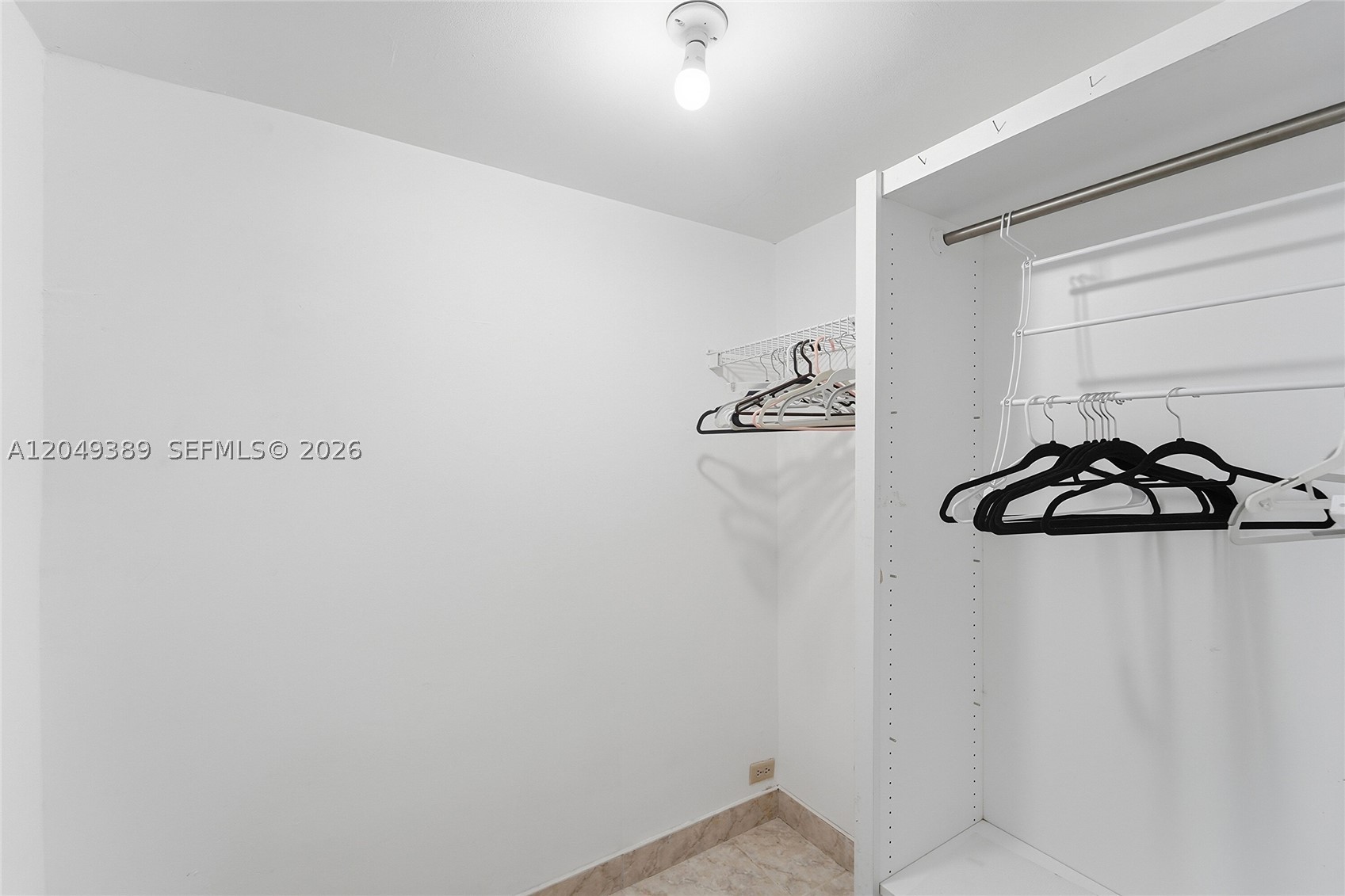 SOMERSET NO EIGHT CONDO - Residential