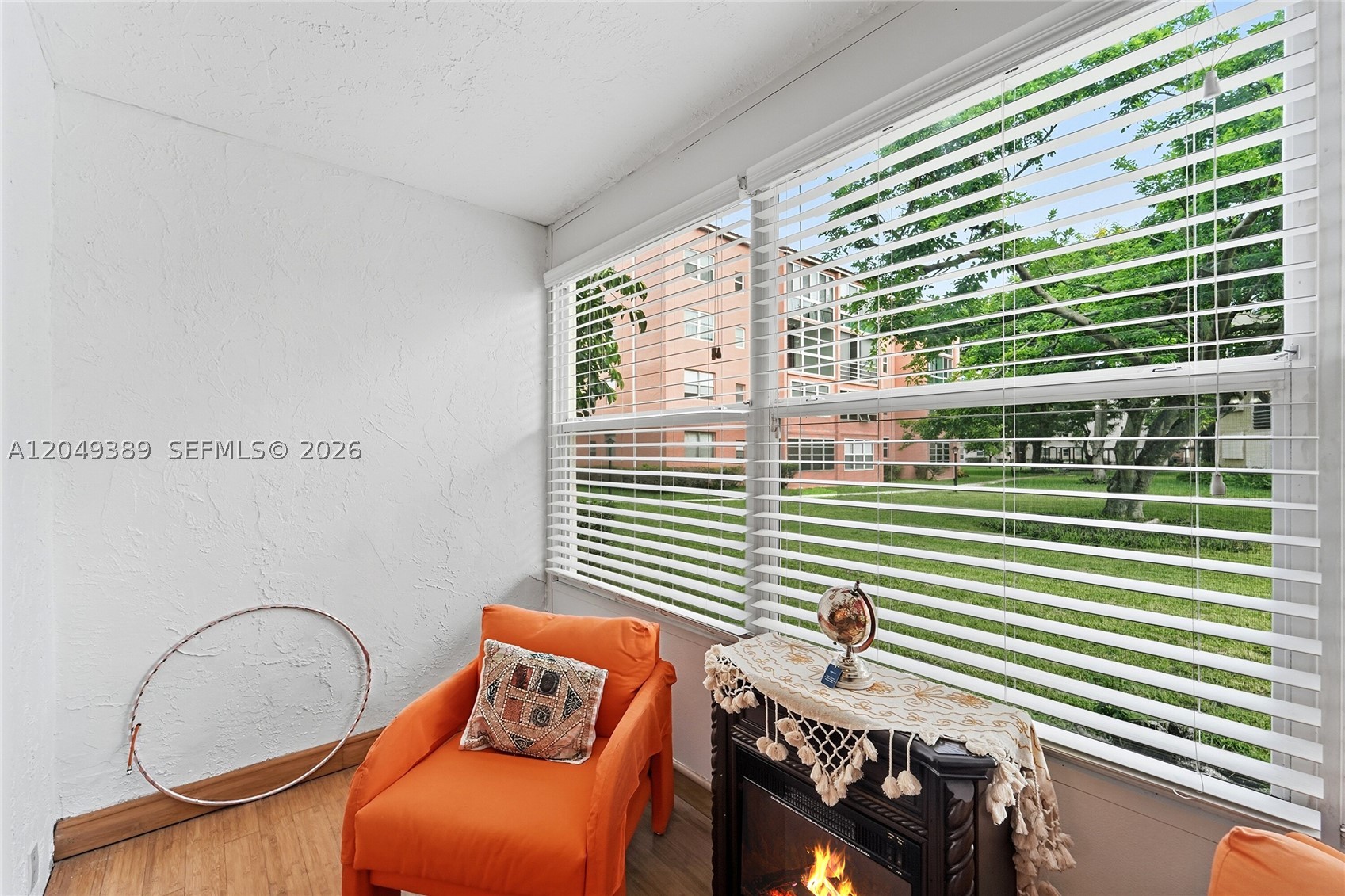 SOMERSET NO EIGHT CONDO - Residential