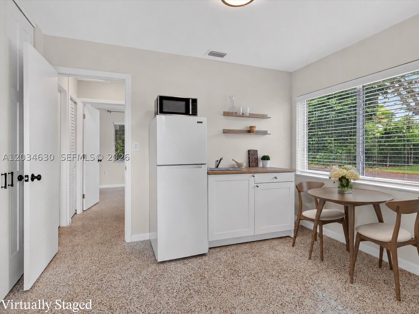 LUDLUM ESTATES - Residential Lease