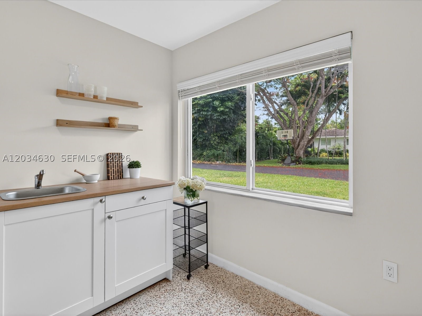 LUDLUM ESTATES - Residential Lease