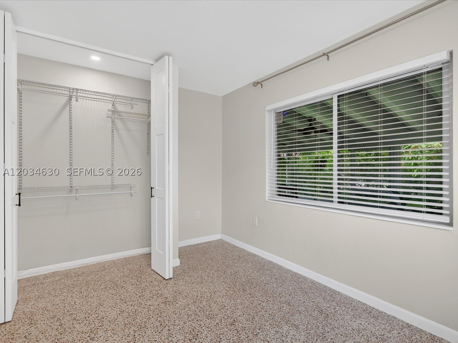LUDLUM ESTATES - Residential Lease