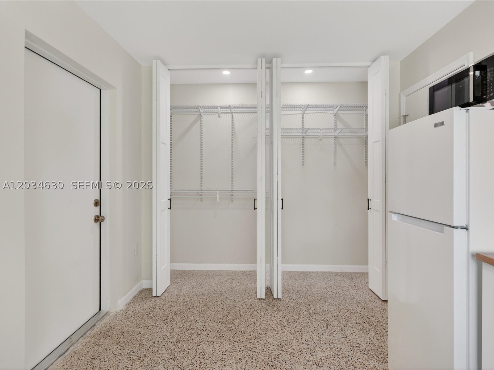 LUDLUM ESTATES - Residential Lease