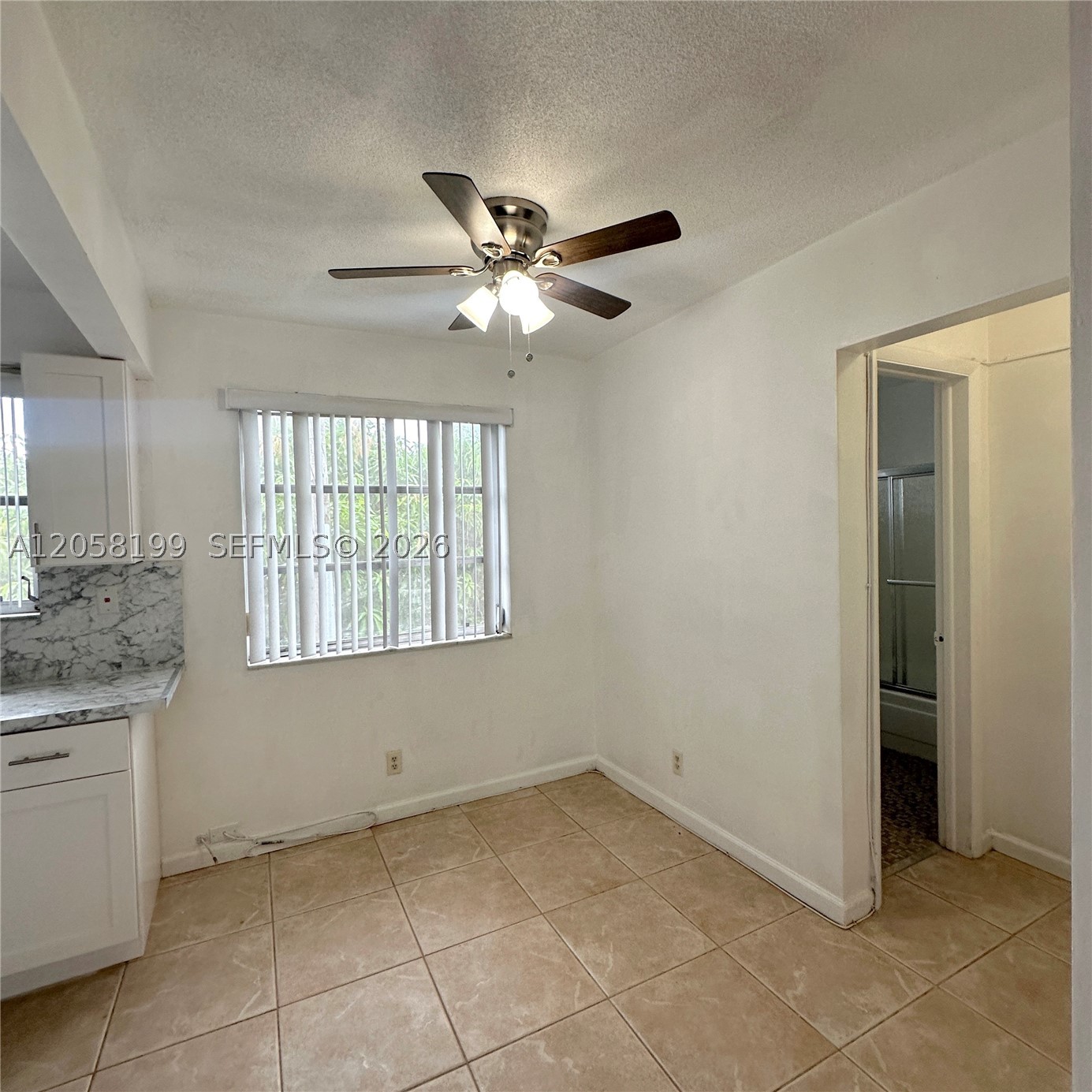 LARGUS CONDO - Residential