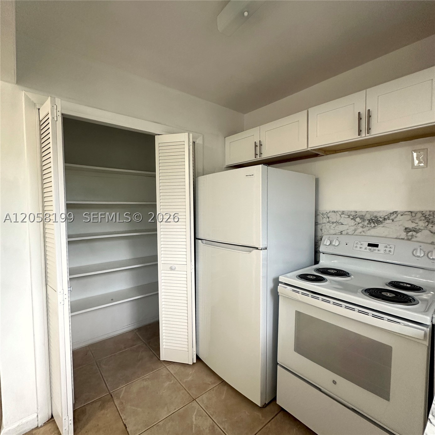 LARGUS CONDO - Residential