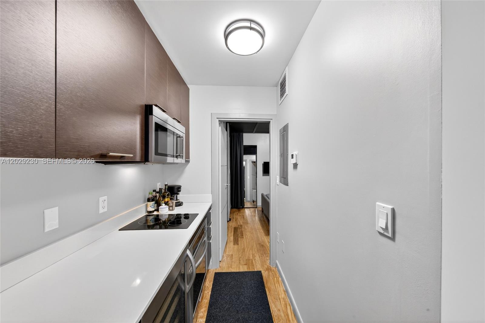 ETRURIA CONDO - Residential