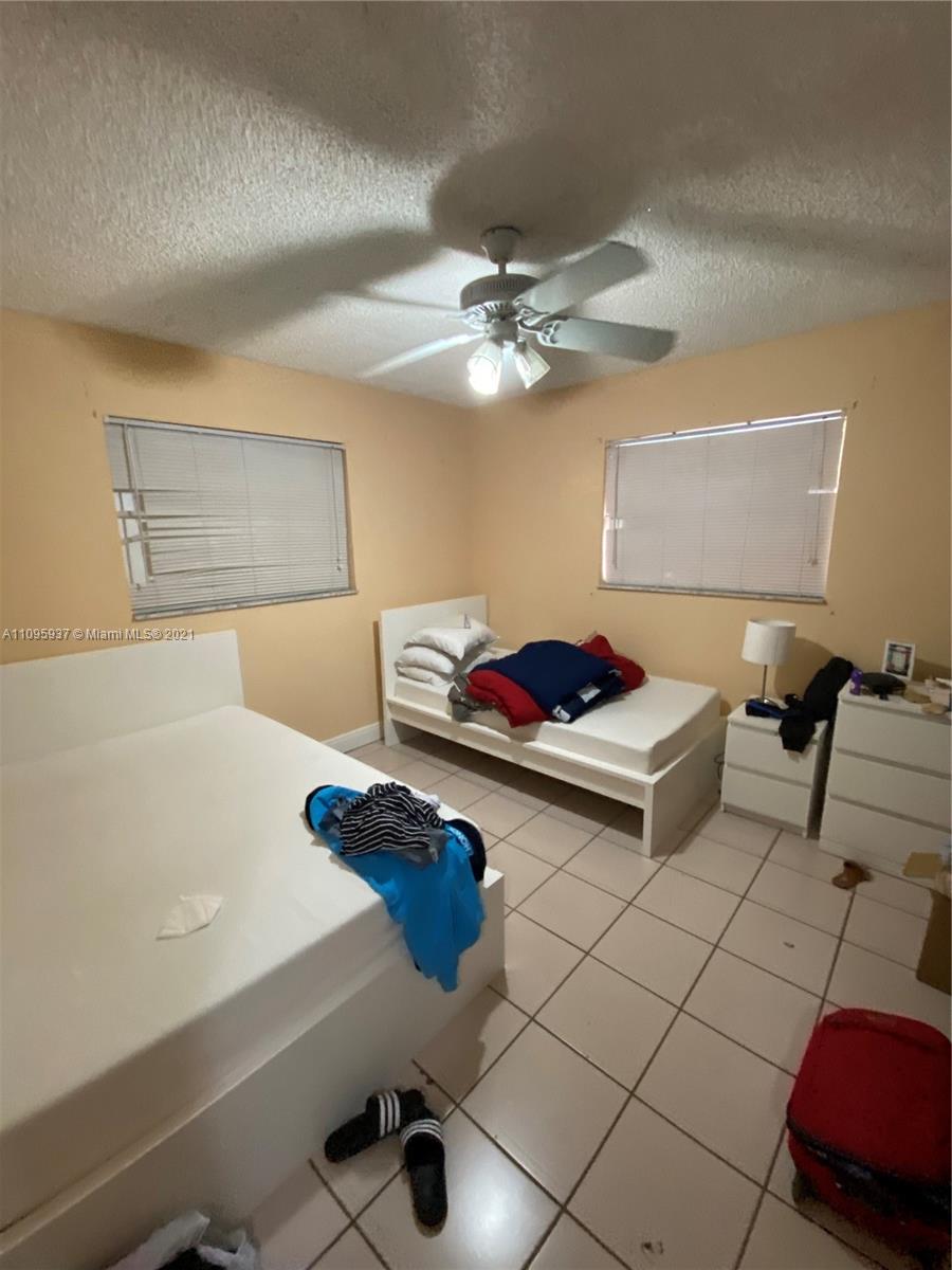 TWELFTH ST MANORS 1ST ADD - Residential Income