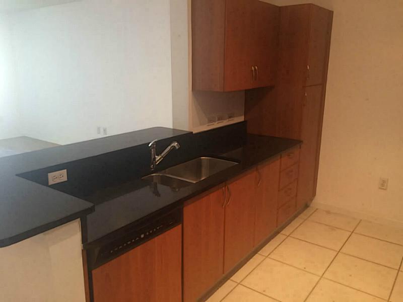 VENTURE AT AVENTURA EAST - Residential Lease