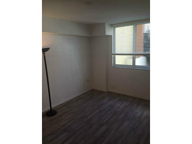 VENTURE AT AVENTURA EAST - Residential Lease