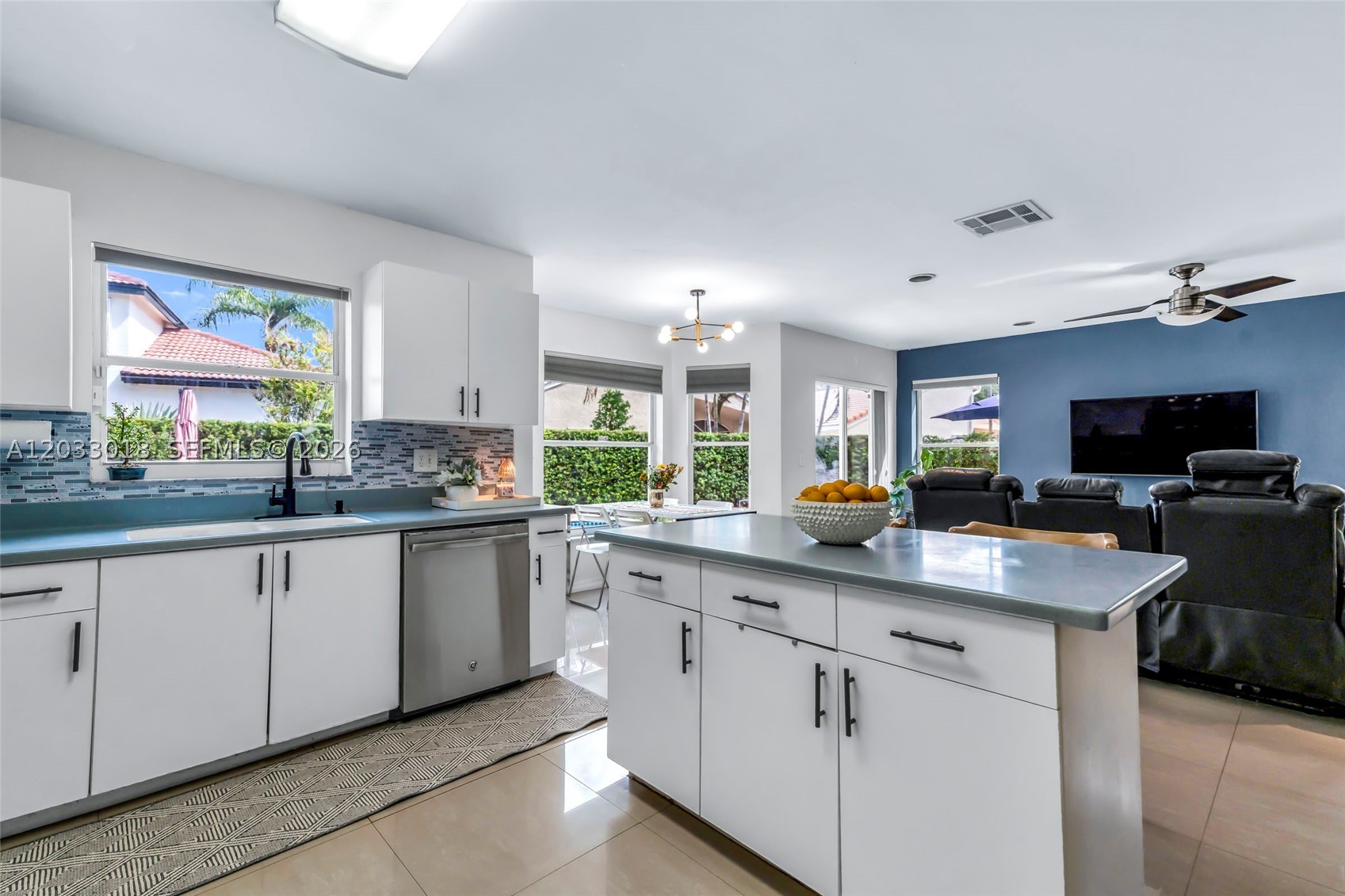 SILVER LAKES - Residential