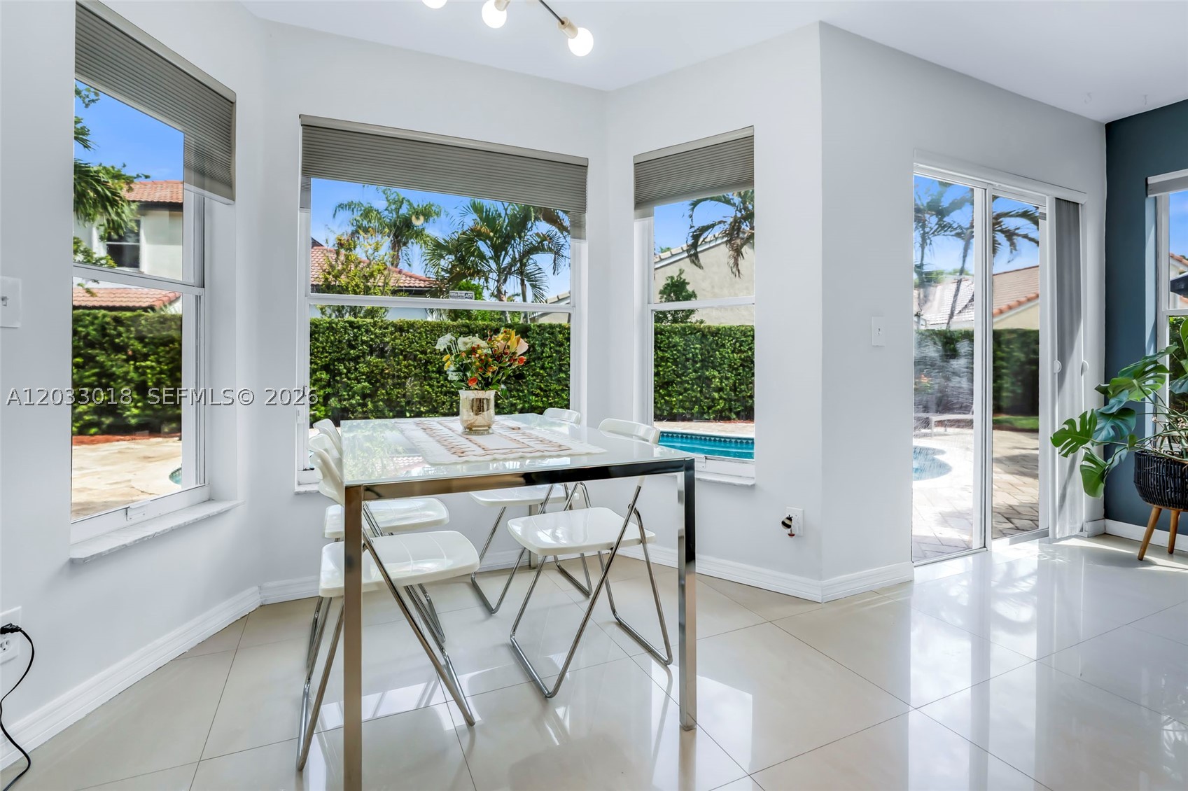 SILVER LAKES - Residential