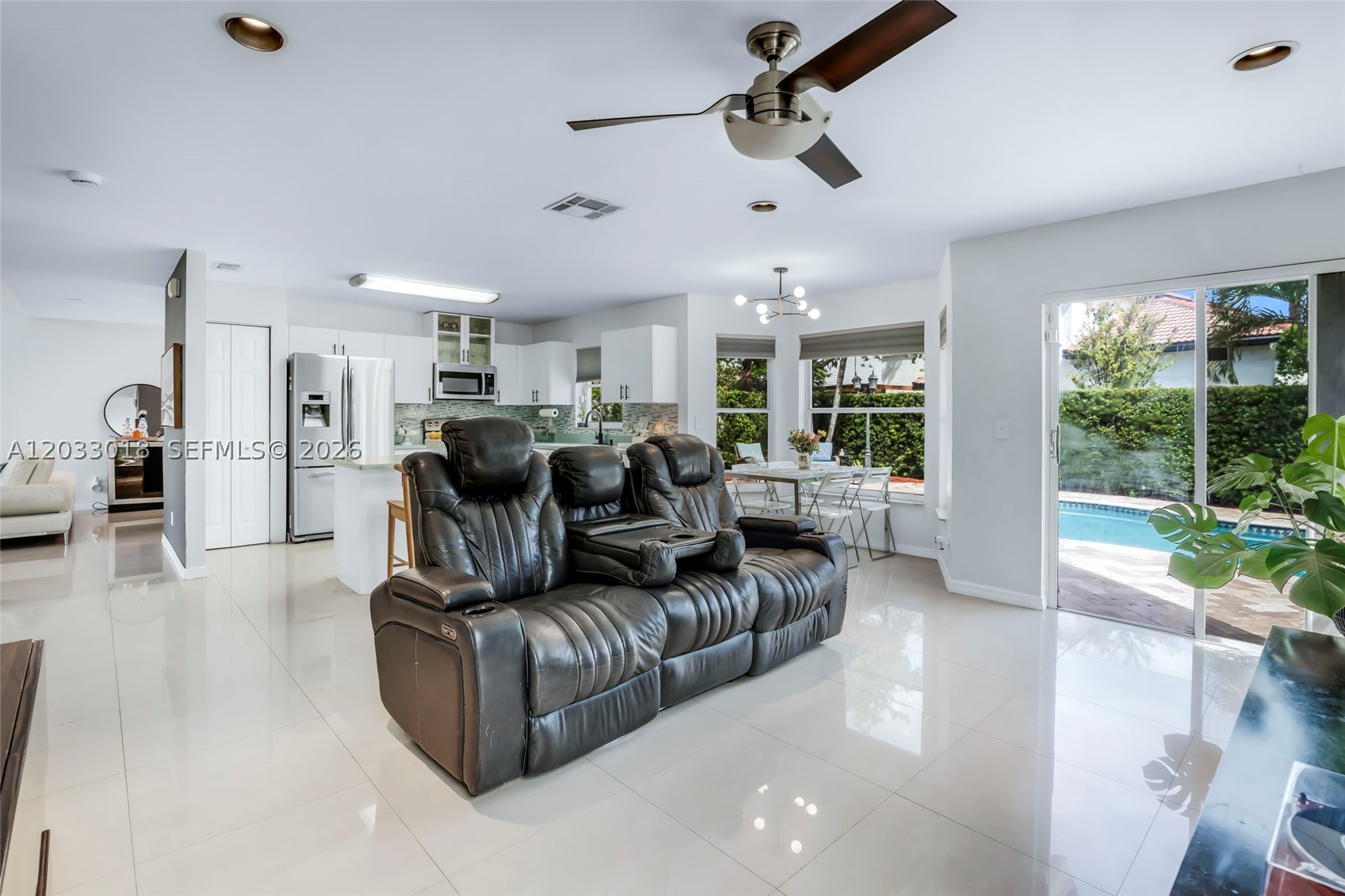 SILVER LAKES - Residential