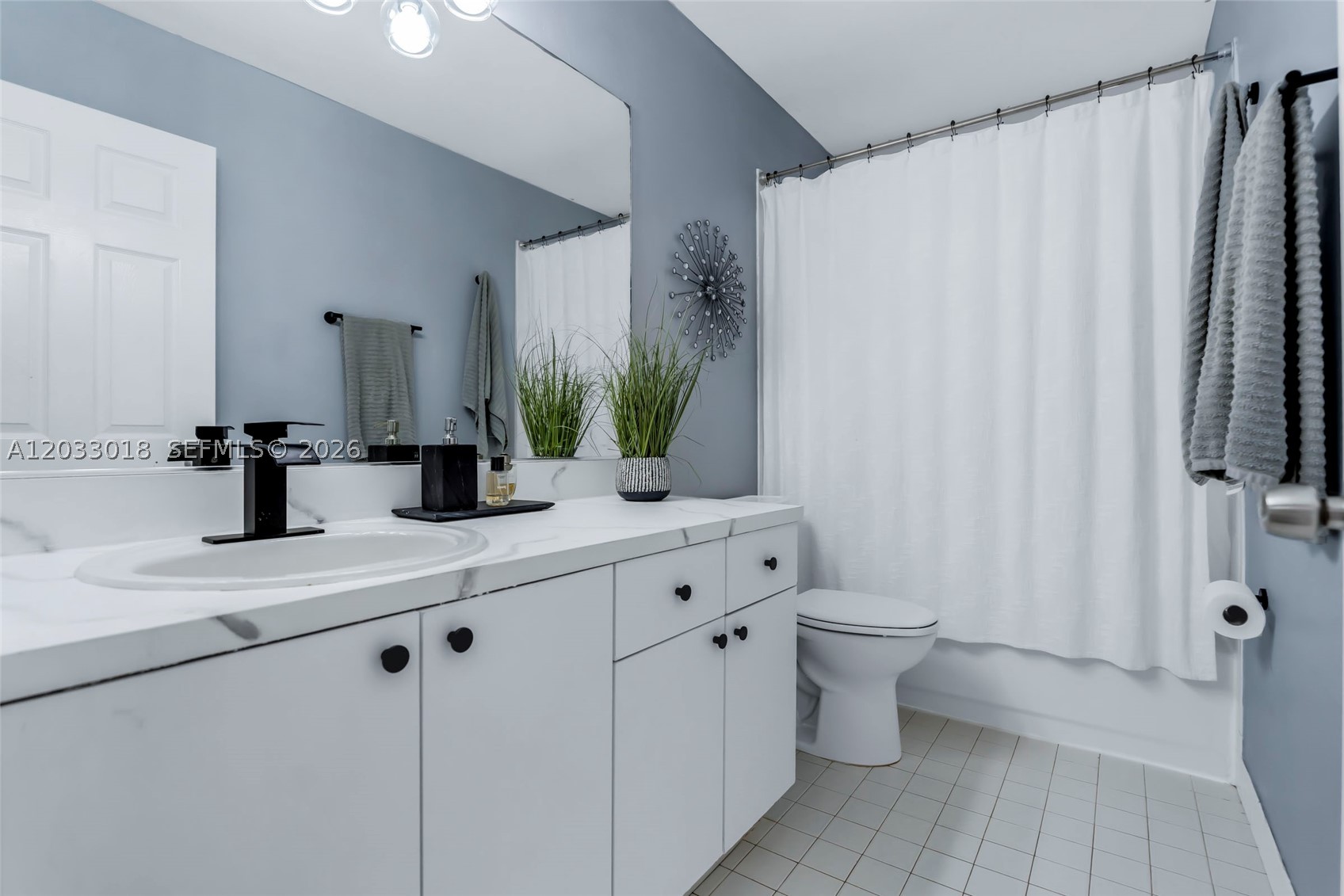 SILVER LAKES - Residential