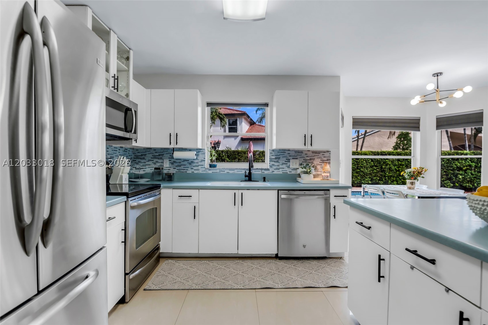 SILVER LAKES - Residential