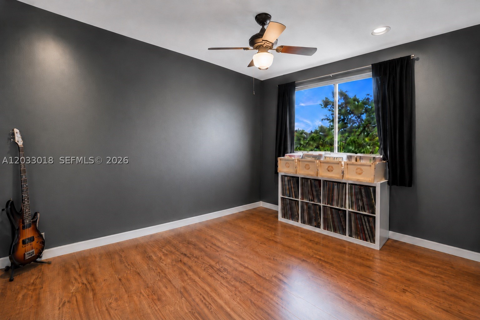 SILVER LAKES - Residential