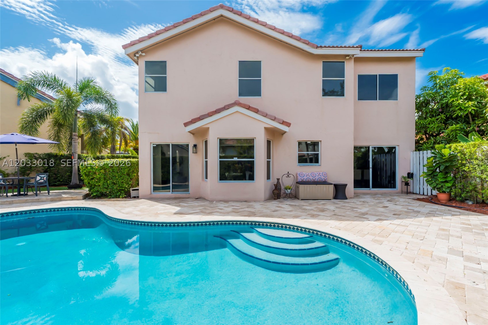 SILVER LAKES - Residential