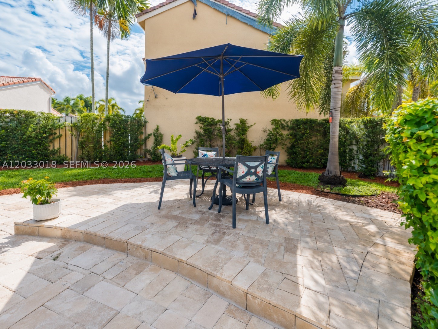 SILVER LAKES - Residential