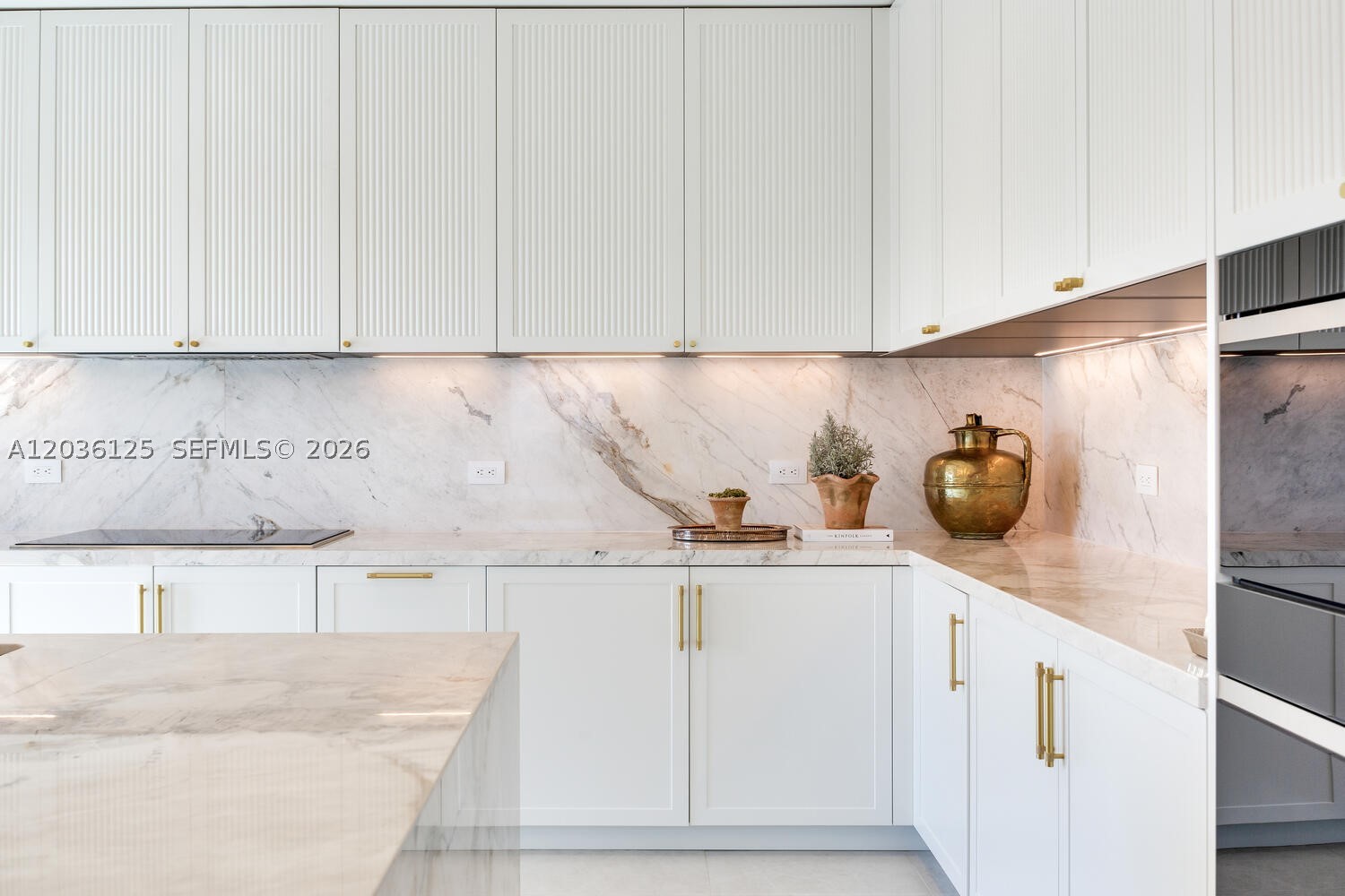 Bayshore Ysabella Condomin - Residential