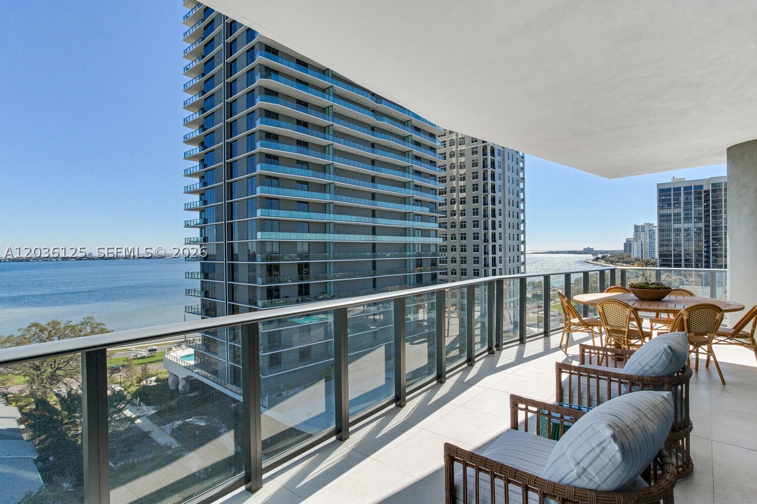 Bayshore Ysabella Condomin - Residential
