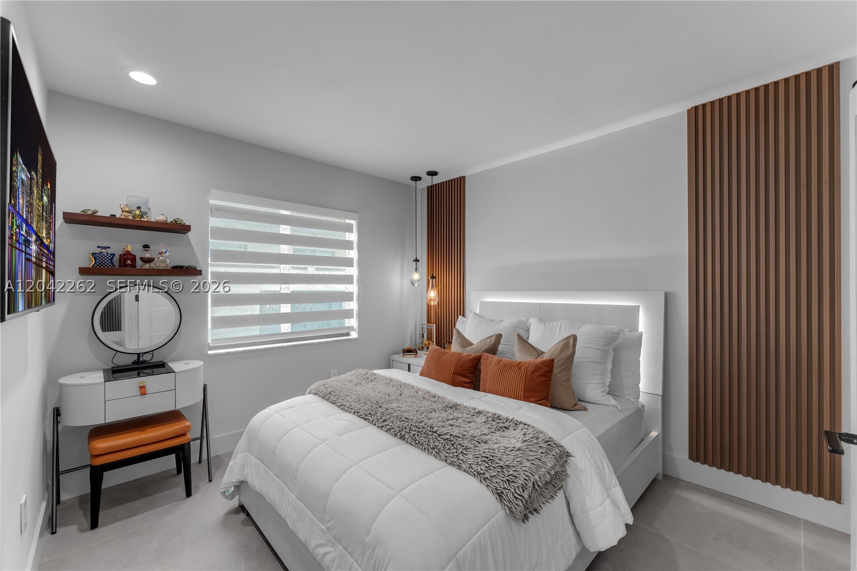 MICHELLE MANORS - Residential