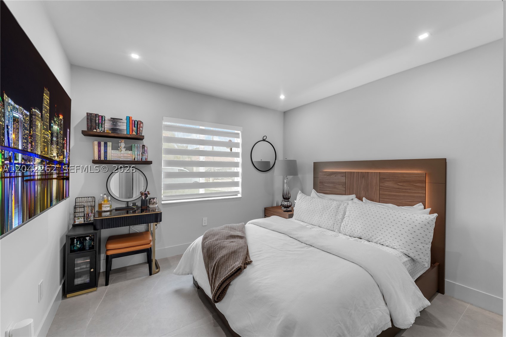 MICHELLE MANORS - Residential