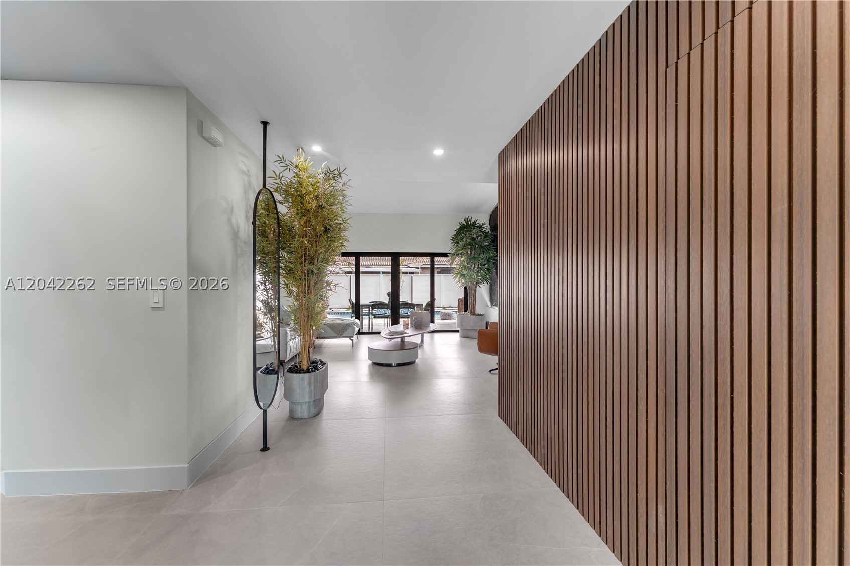 MICHELLE MANORS - Residential