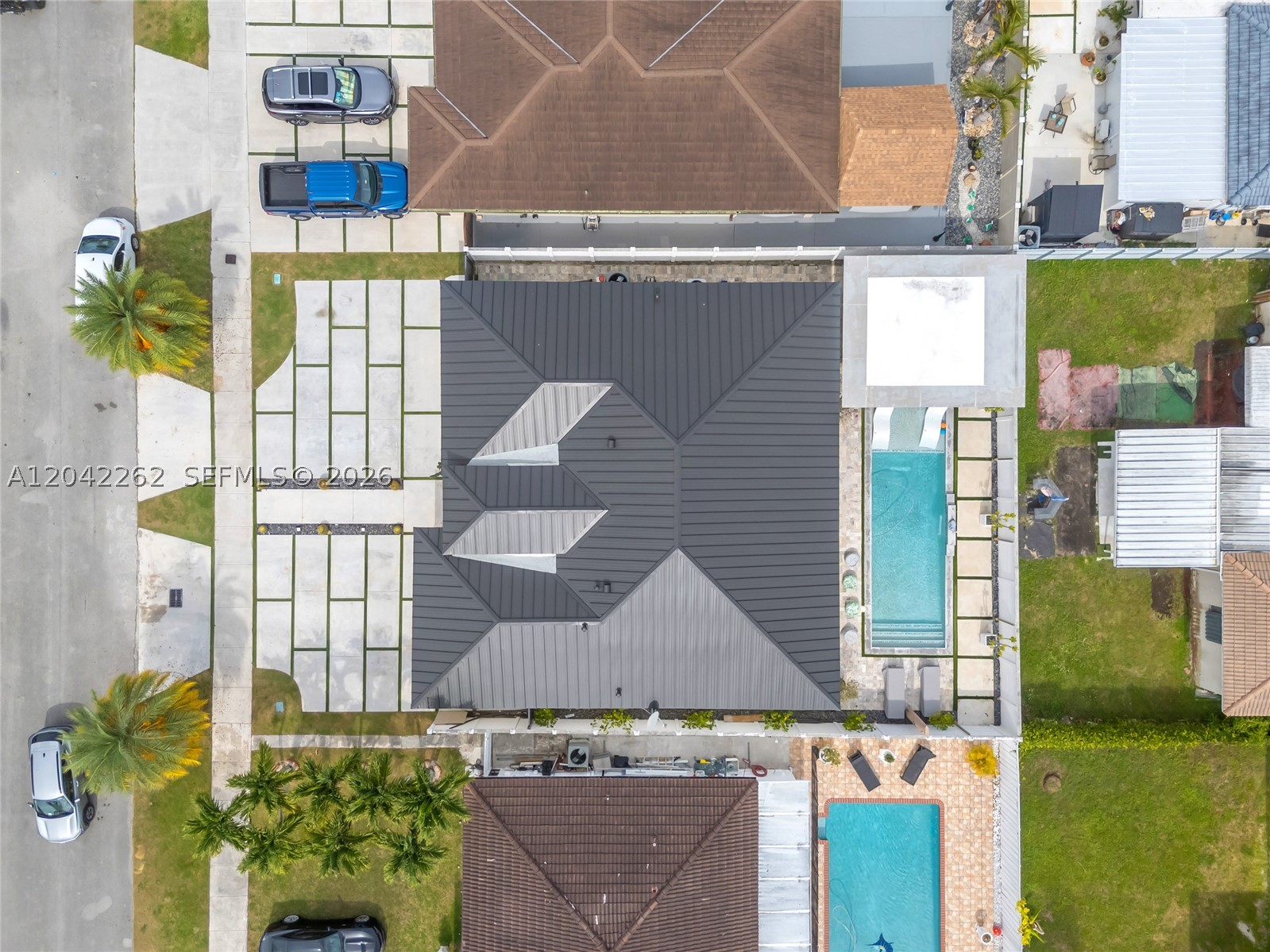 MICHELLE MANORS - Residential