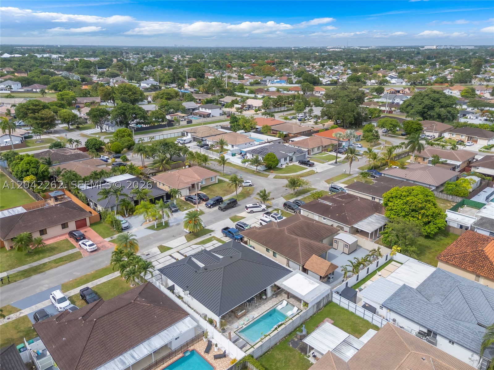 MICHELLE MANORS - Residential