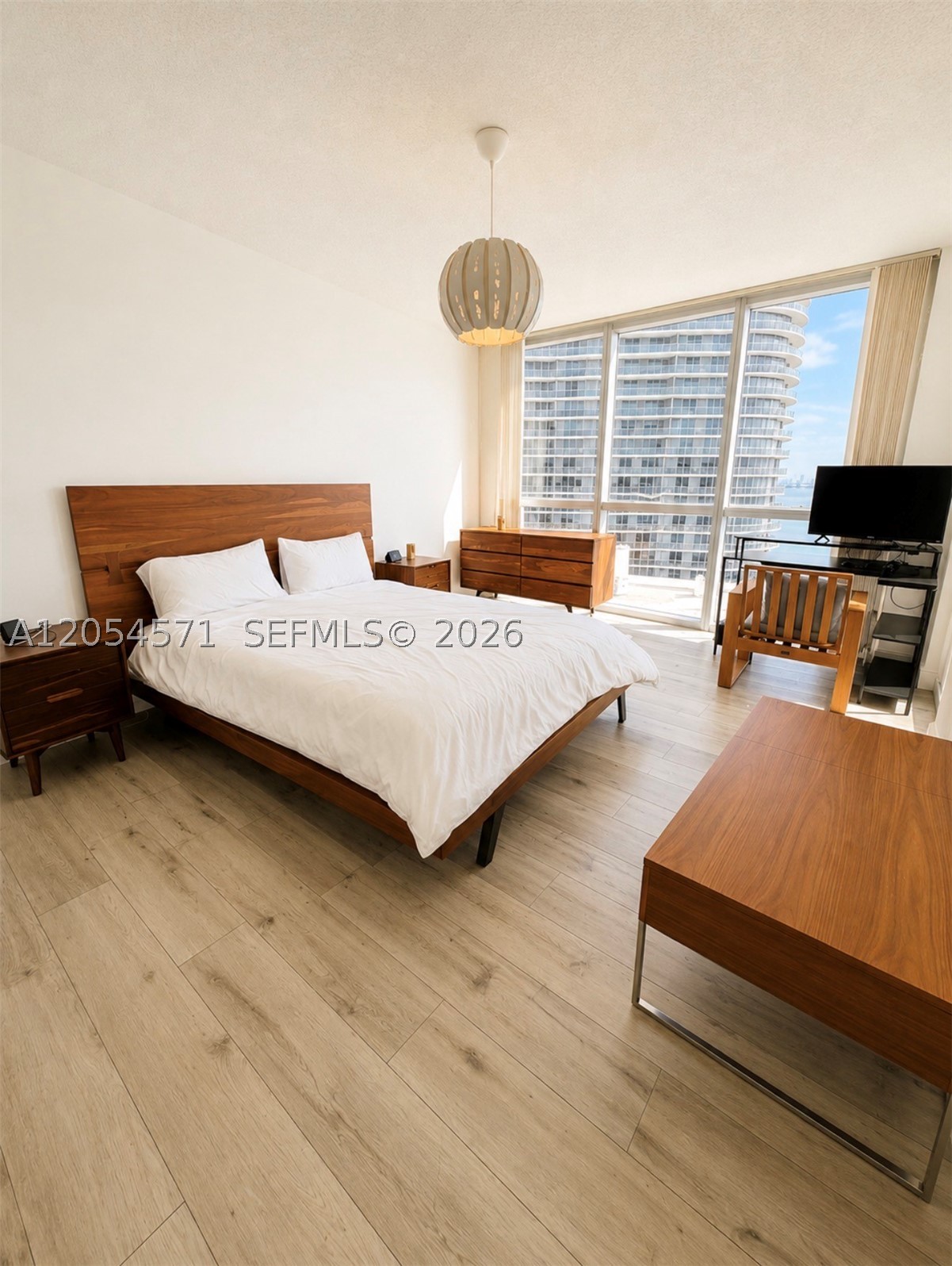 OPERA TOWER CONDO - Residential
