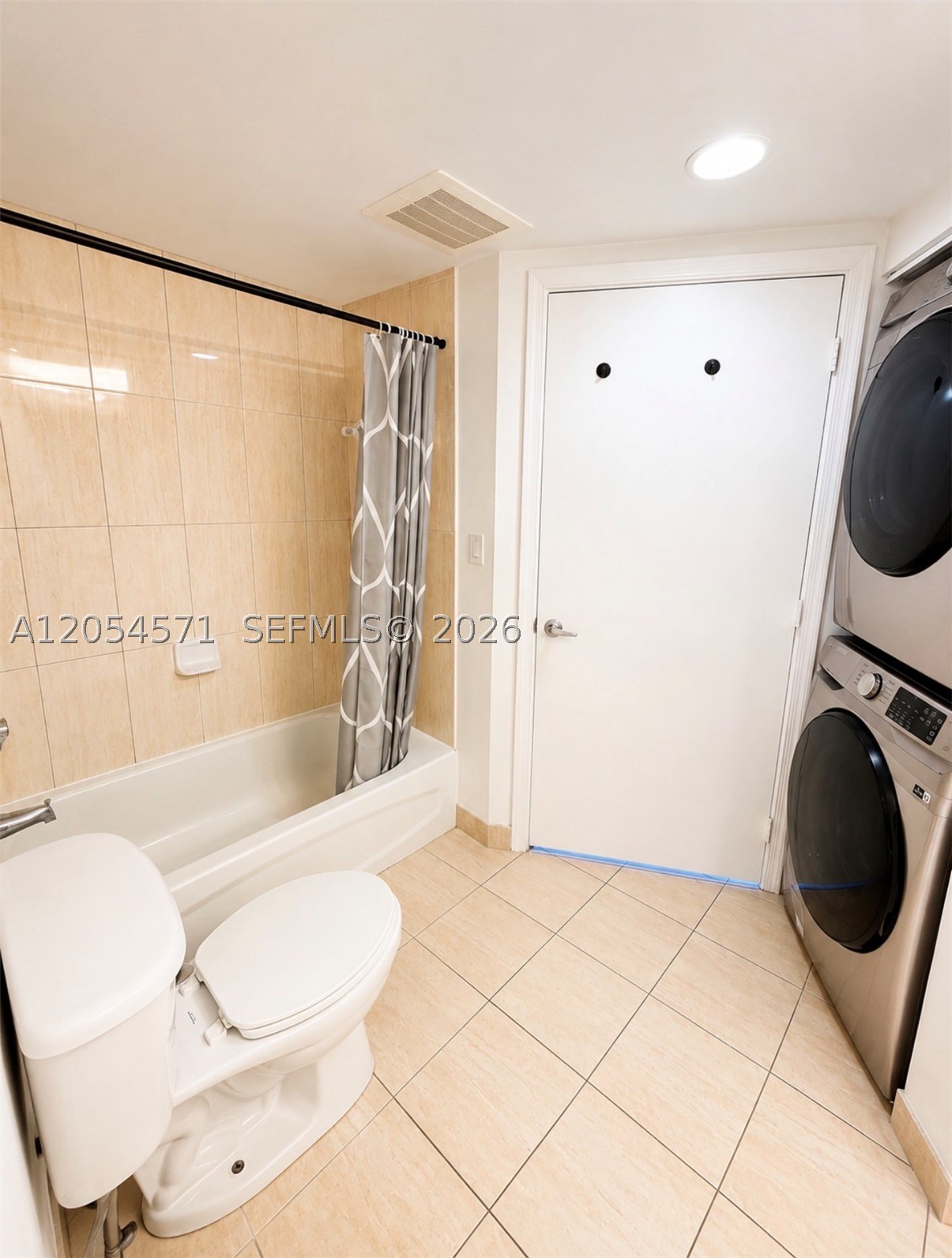 OPERA TOWER CONDO - Residential