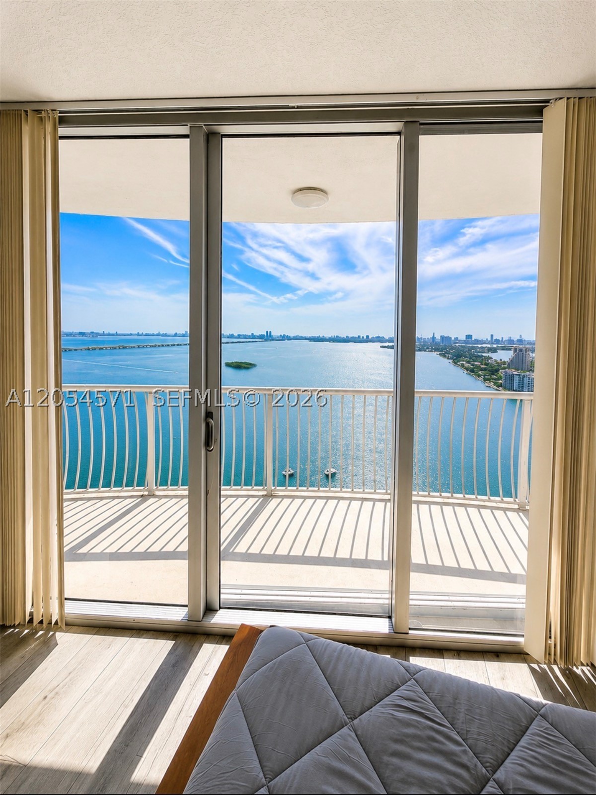 OPERA TOWER CONDO - Residential