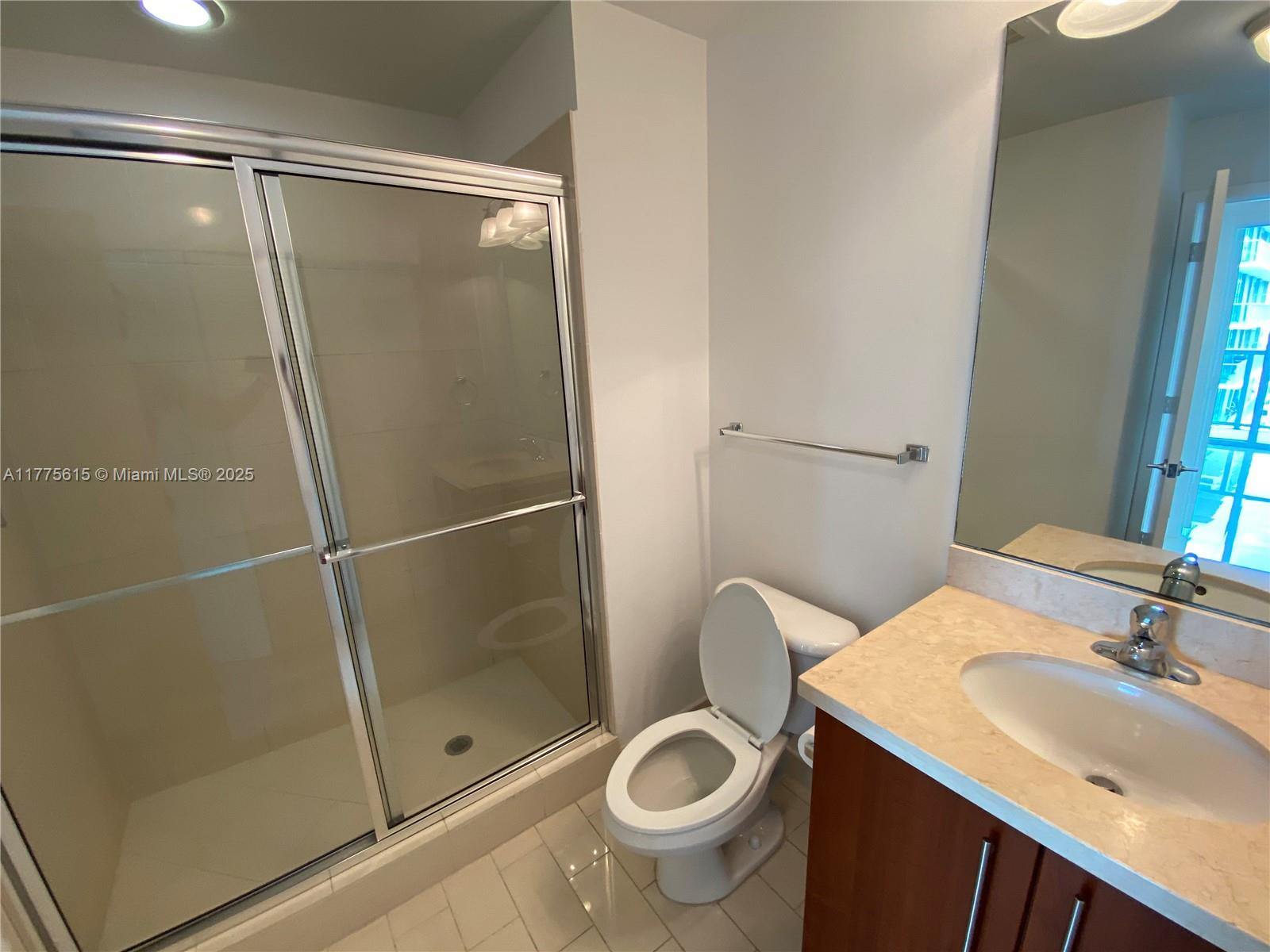 THE AXIS ON BRICKELL COND - Residential