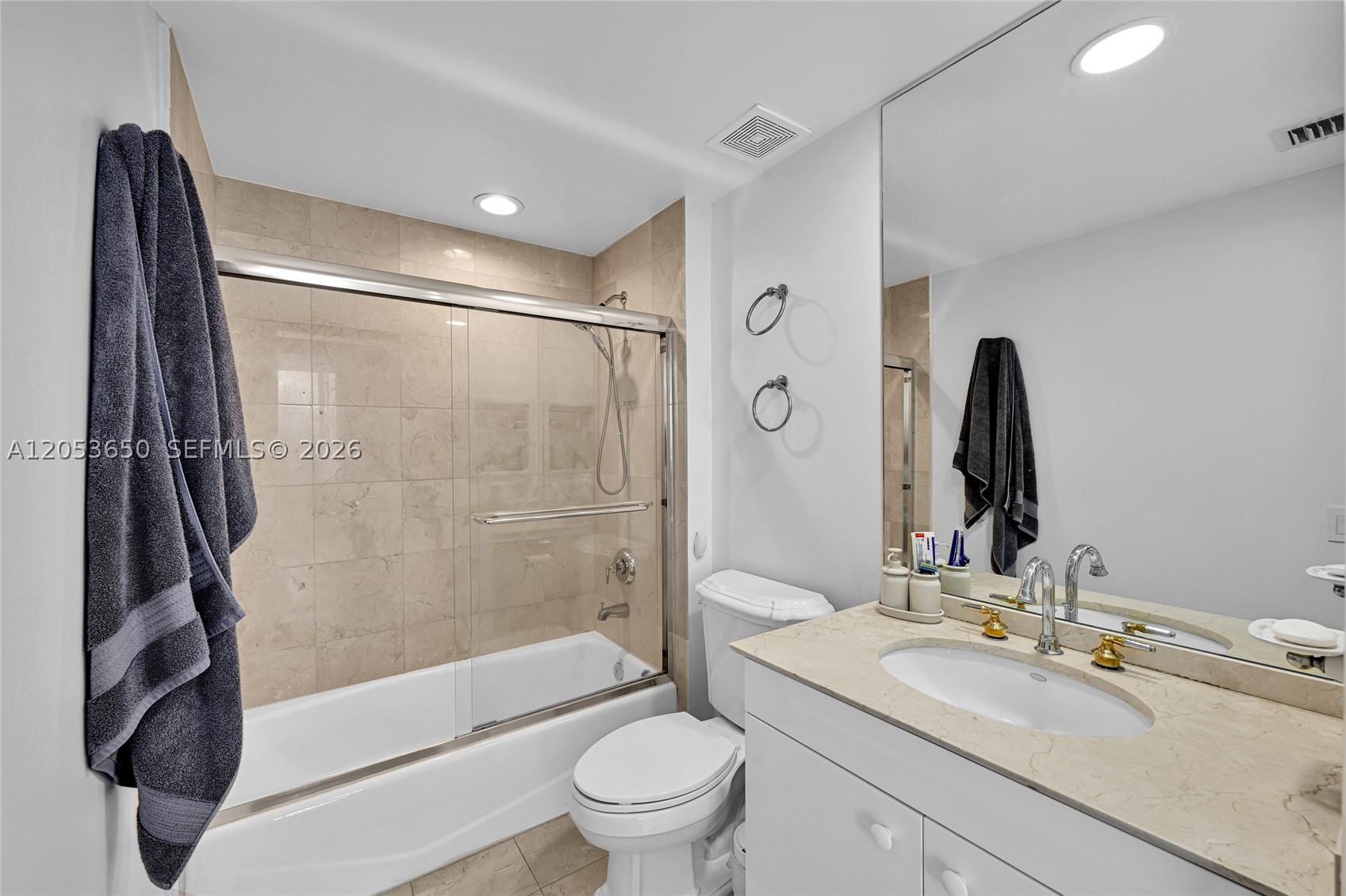 OCEAN TWO CONDO - Residential Lease