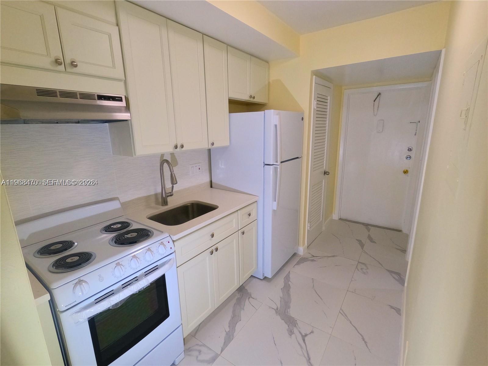 SPANISH OAKS CONDO - Residential