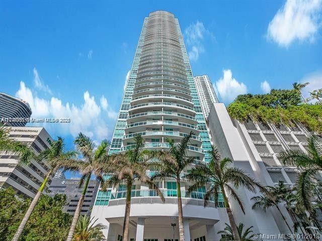 THE PLAZA 901 BRICKELL CO - Residential Lease
