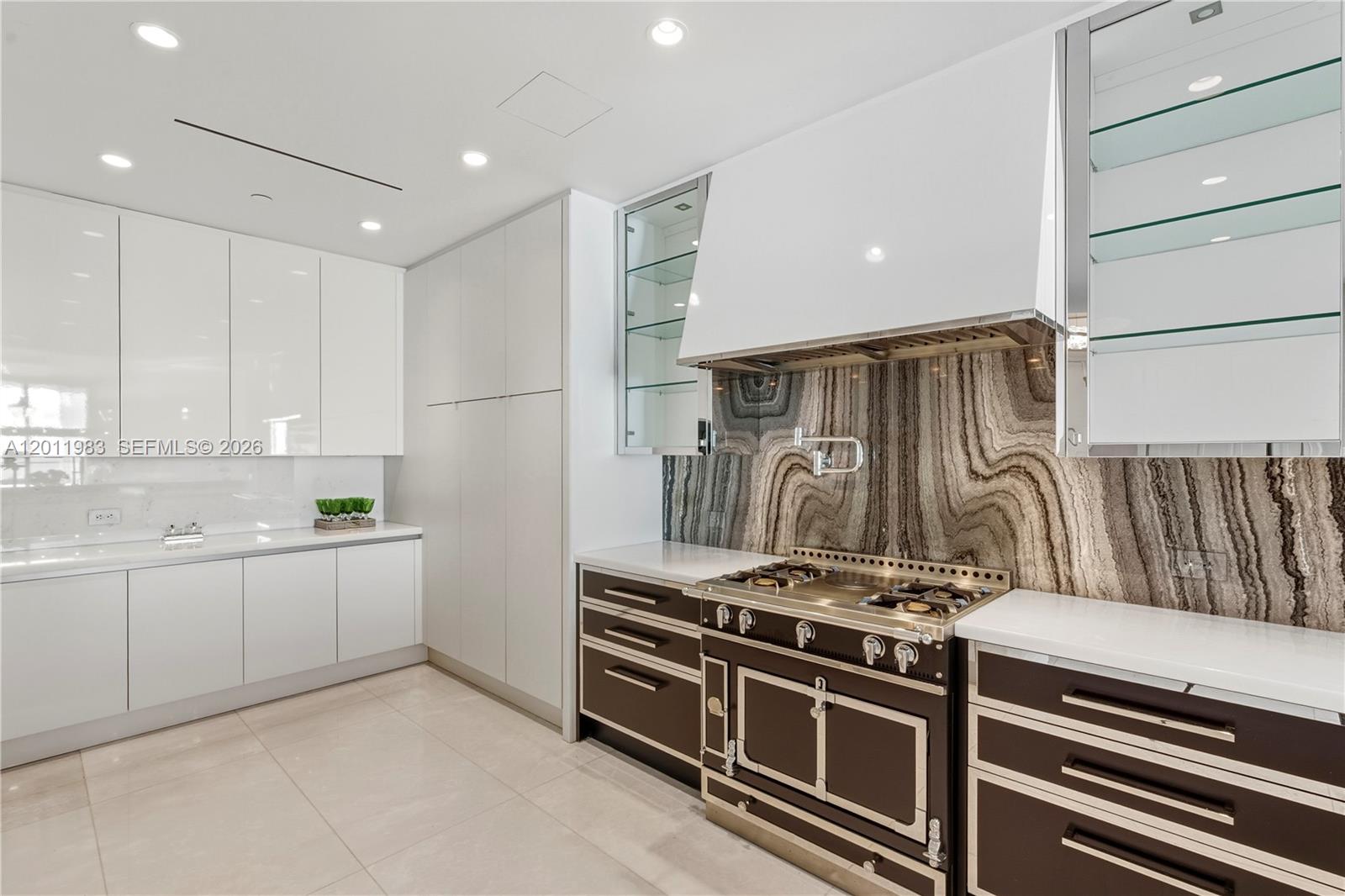 NORTH BISCAYNE BEACH AMEN - Residential