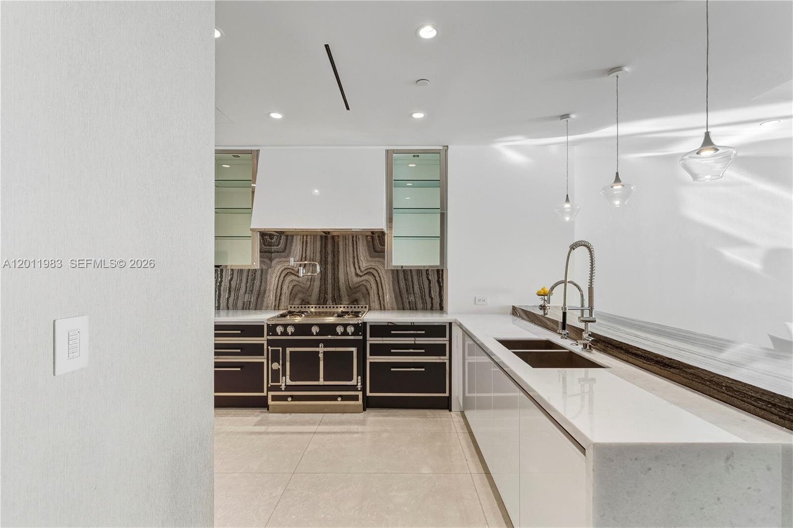 NORTH BISCAYNE BEACH AMEN - Residential