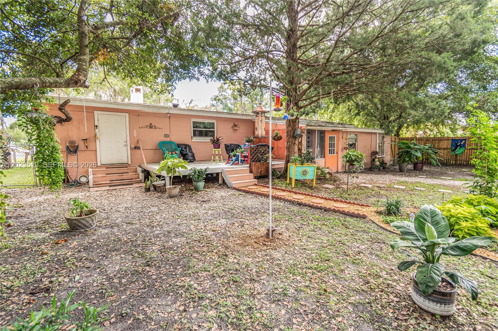 ORANGE ST - Residential