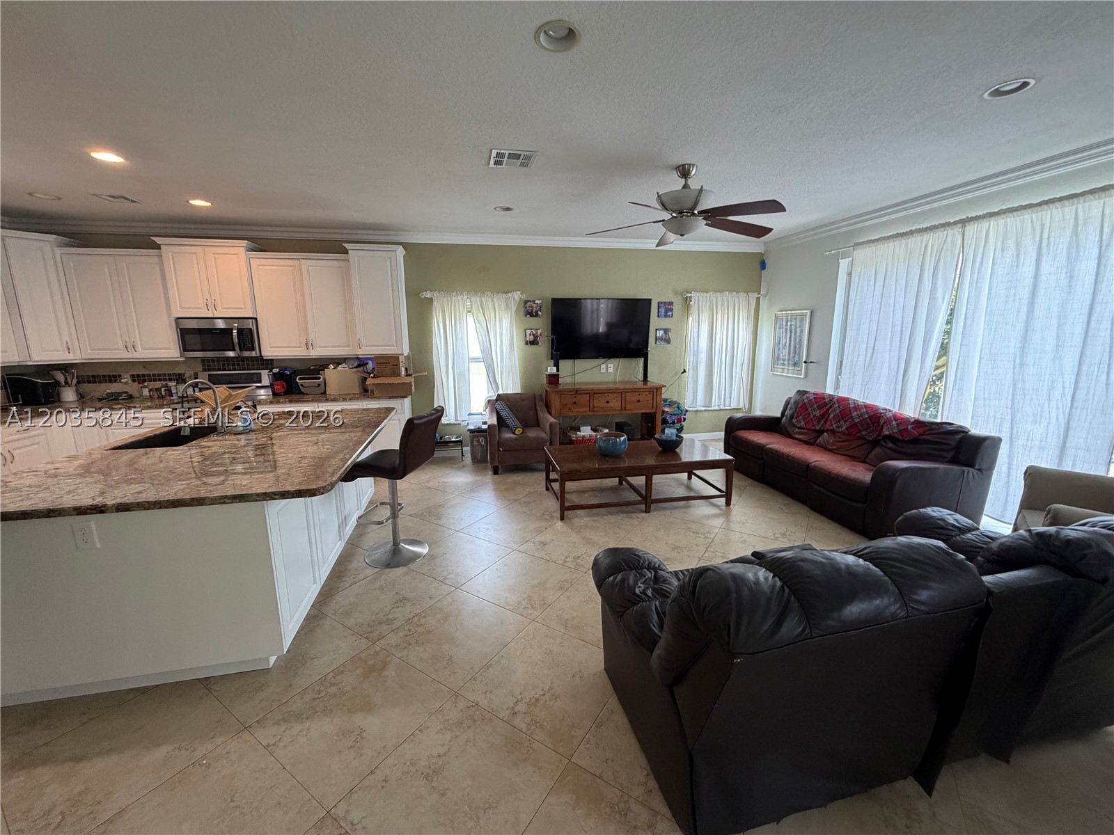 WYNDHAM LAKES CENTRAL - Residential