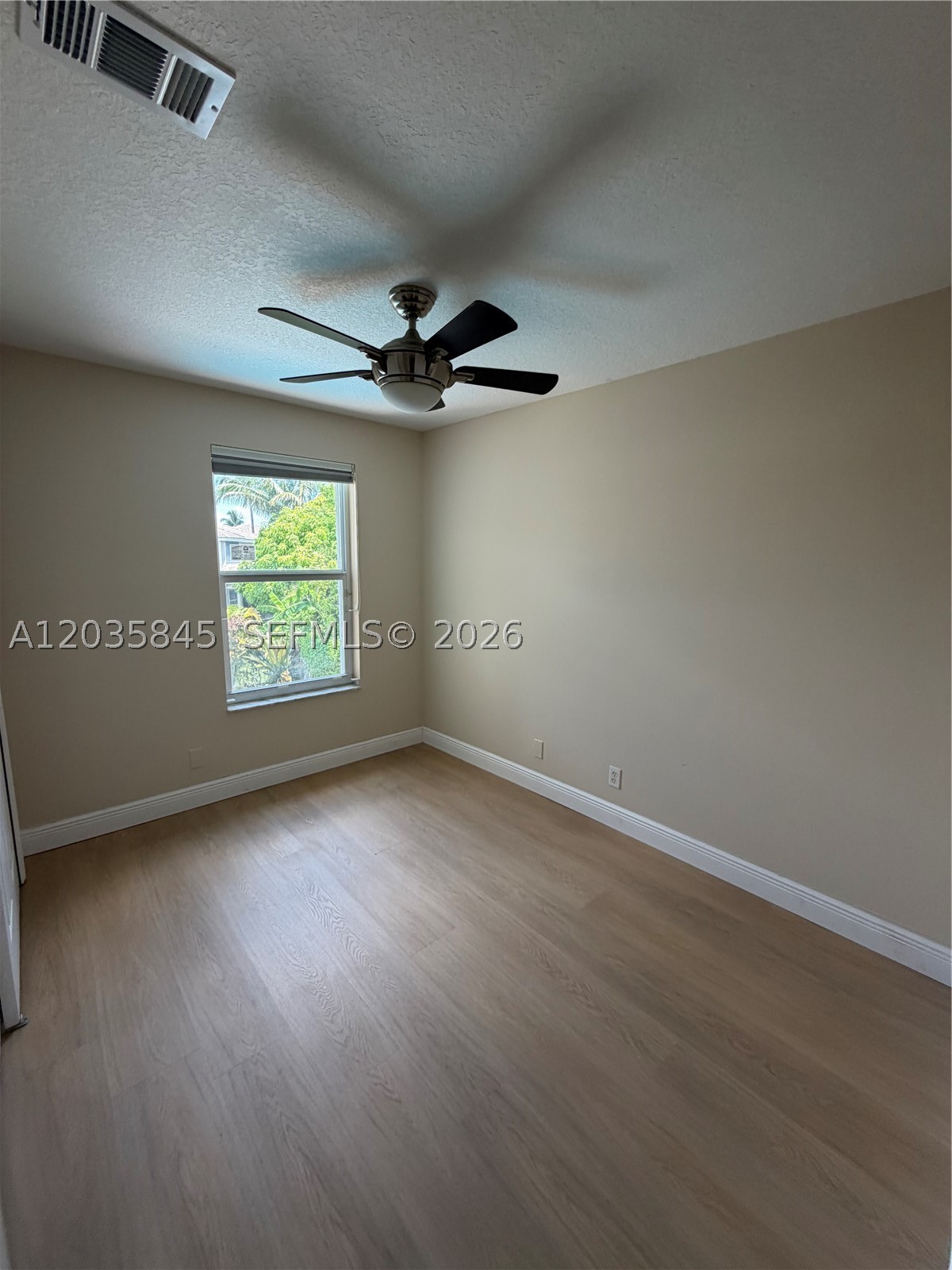 WYNDHAM LAKES CENTRAL - Residential