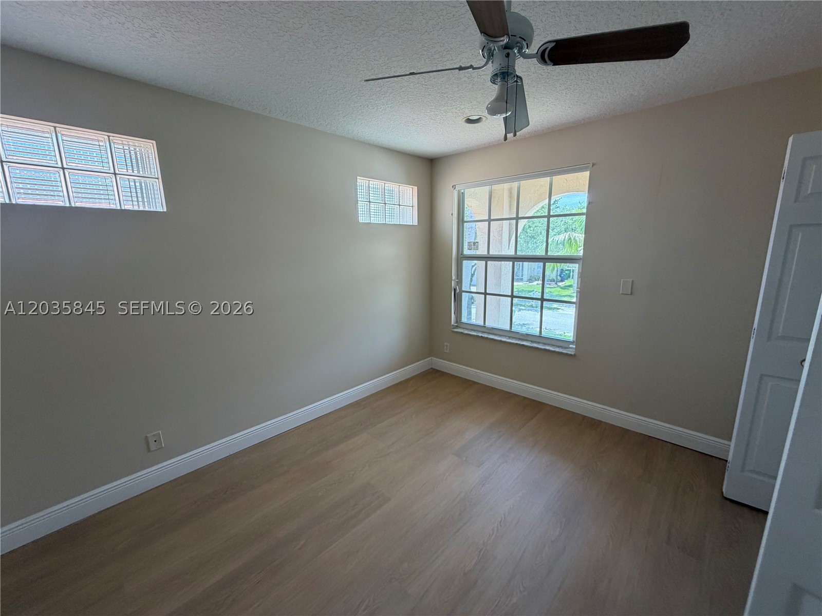 WYNDHAM LAKES CENTRAL - Residential