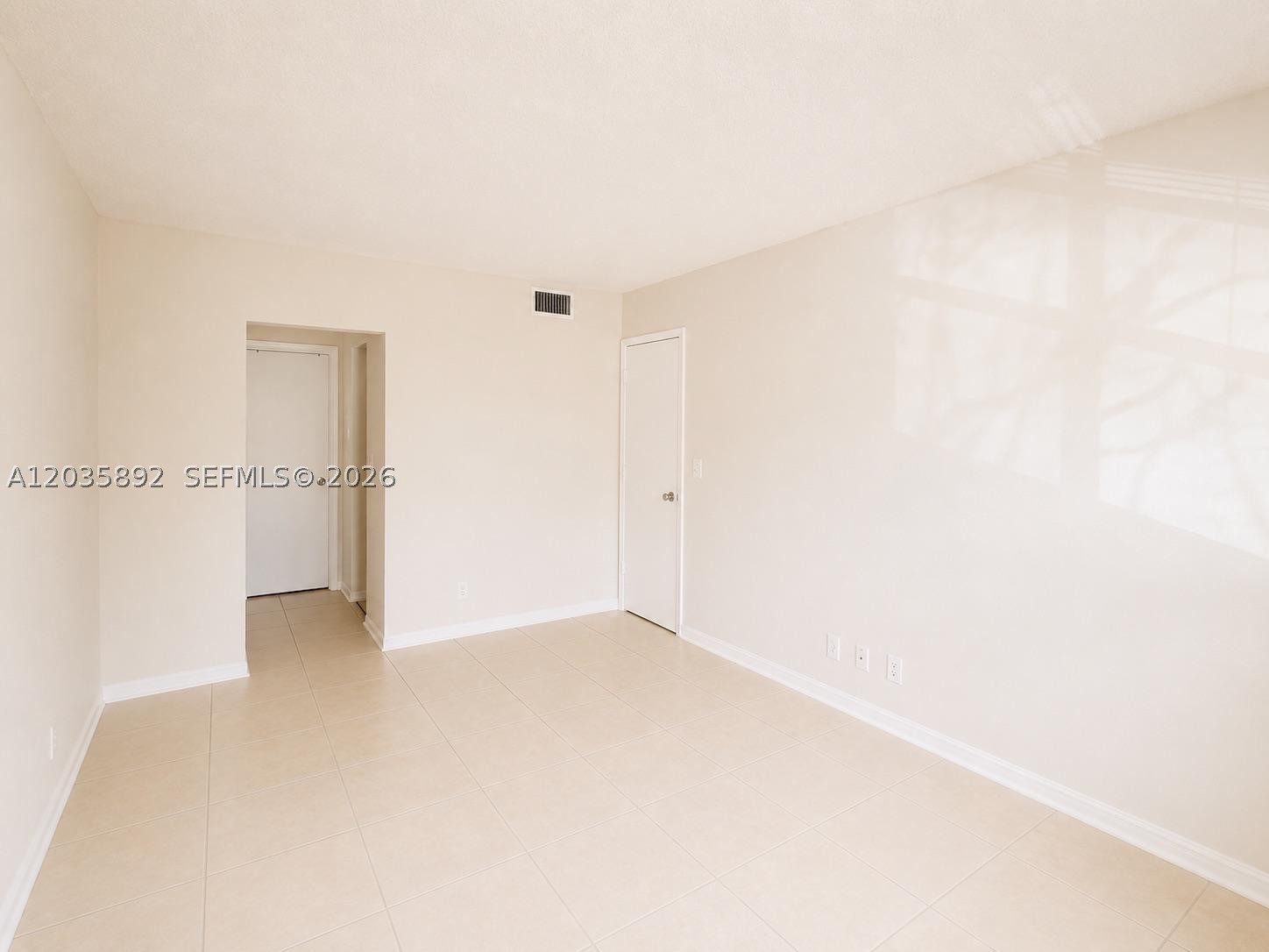 GEORGEN ARMS INC CONDO - Residential Lease