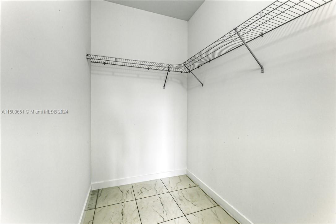 REPLAT OF SABAL GROVE - Residential Lease